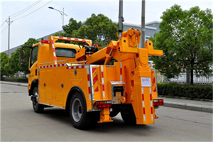 金沙高速路拖车费